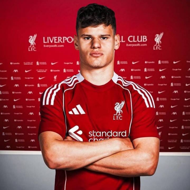 马上下树罗马诺：利物浦签科尔克兹即将达口头协议！别着急！