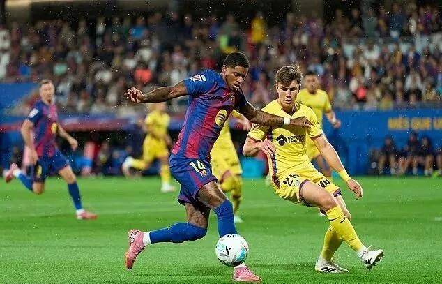 因迟到沦为替补！拉什福德戴罪立功：连续2轮西甲送助攻